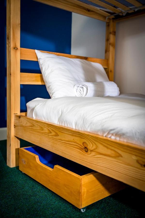 Loch Ness Bunk Inn Drumnadrochit Ngoại thất bức ảnh