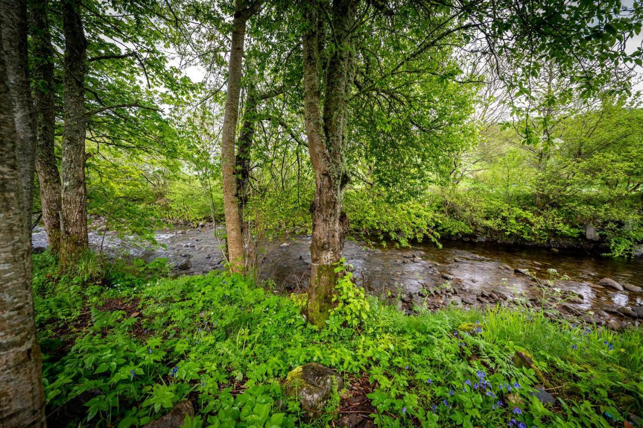 Loch Ness Bunk Inn Drumnadrochit Ngoại thất bức ảnh