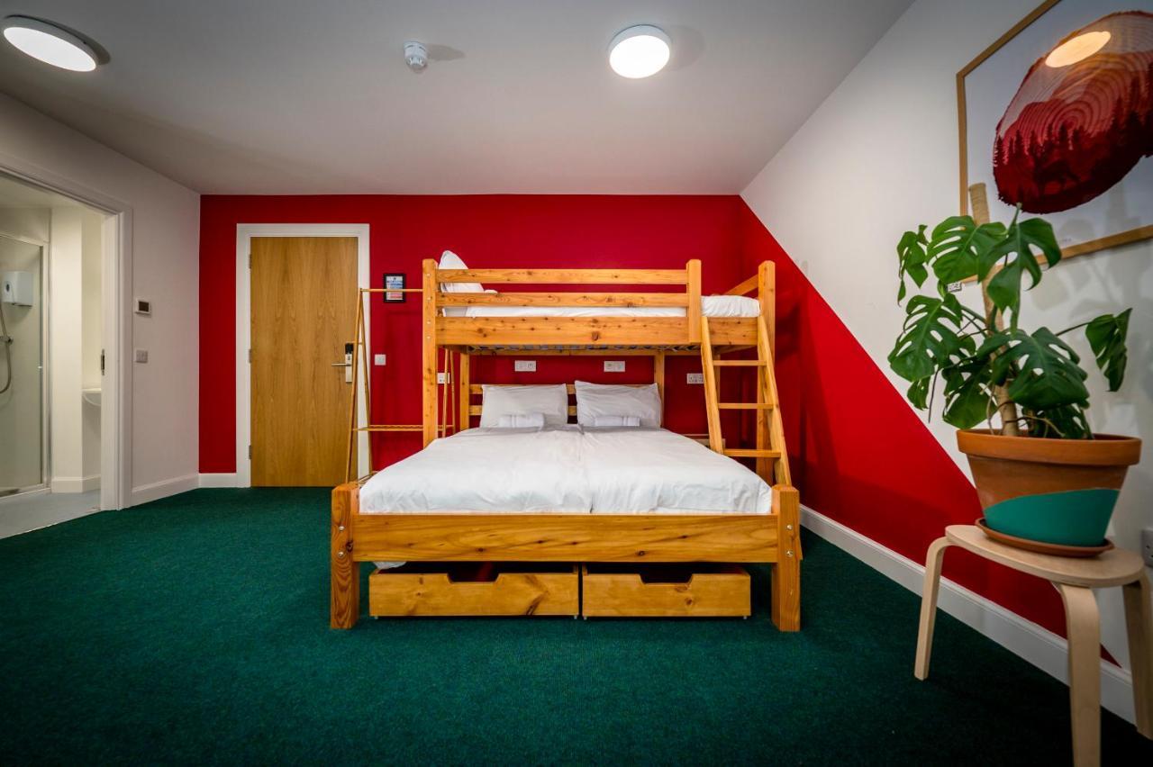 Loch Ness Bunk Inn Drumnadrochit Ngoại thất bức ảnh