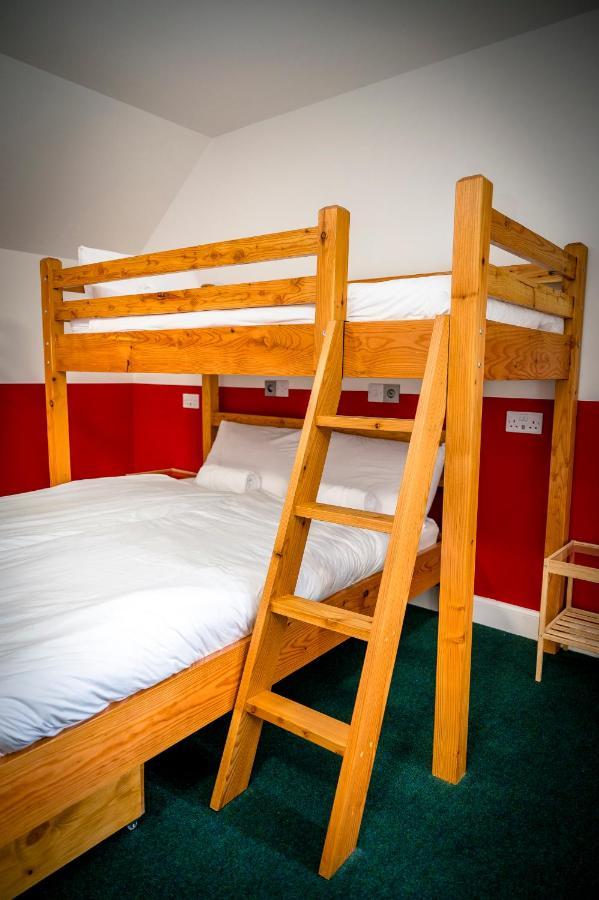 Loch Ness Bunk Inn Drumnadrochit Ngoại thất bức ảnh